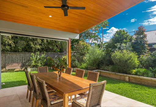 5 beachside drive outdoor dining